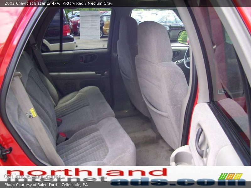 Victory Red / Medium Gray 2002 Chevrolet Blazer LS 4x4
