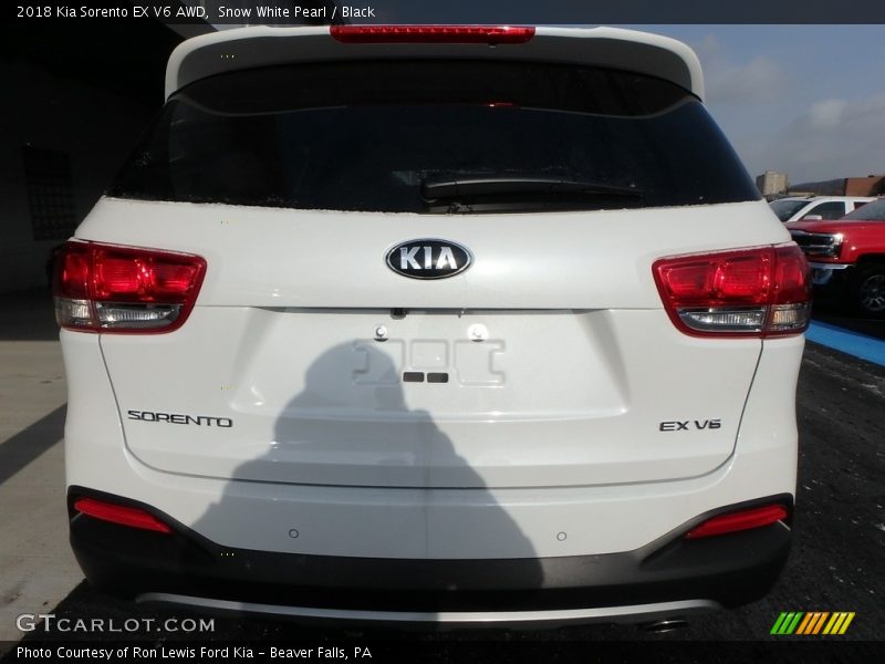 Snow White Pearl / Black 2018 Kia Sorento EX V6 AWD