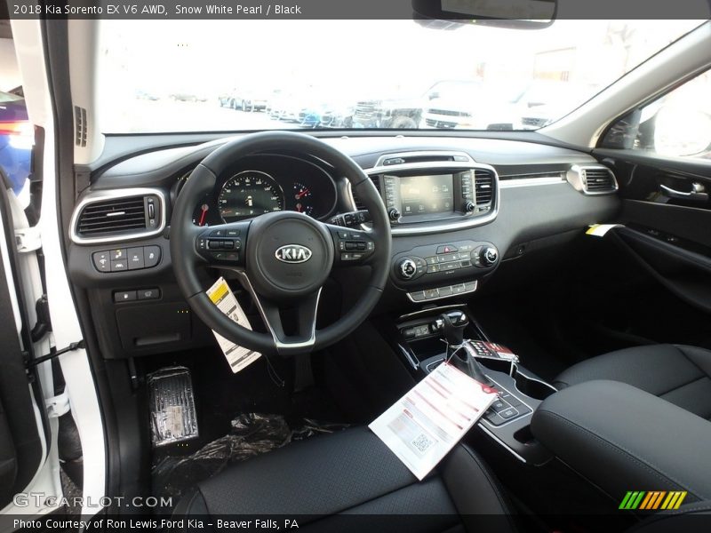 Snow White Pearl / Black 2018 Kia Sorento EX V6 AWD