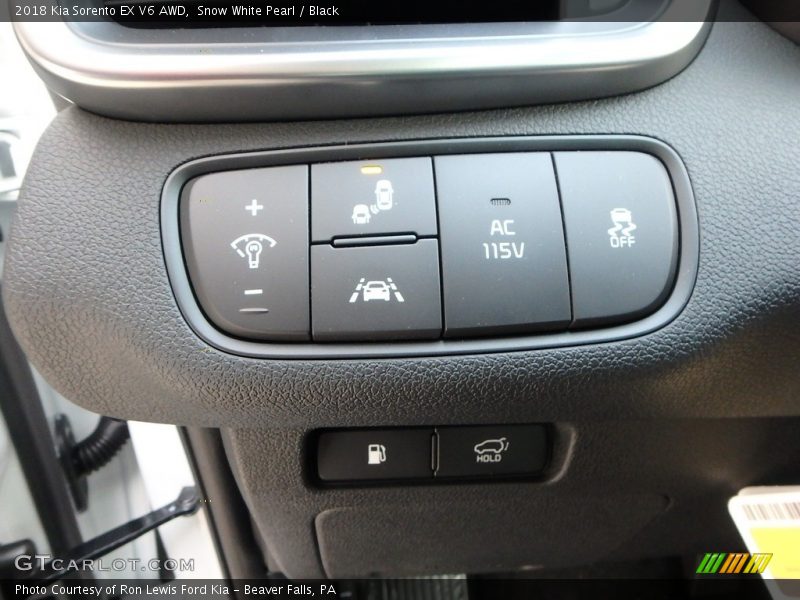 Snow White Pearl / Black 2018 Kia Sorento EX V6 AWD
