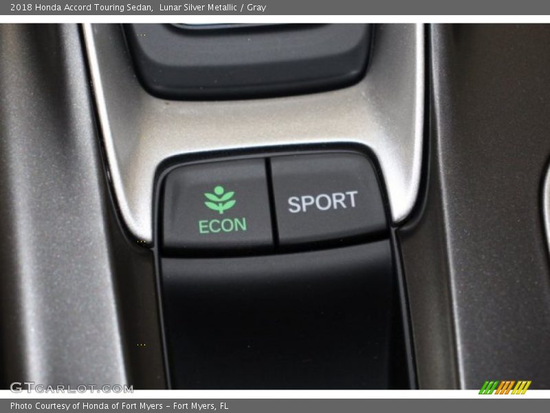 Lunar Silver Metallic / Gray 2018 Honda Accord Touring Sedan