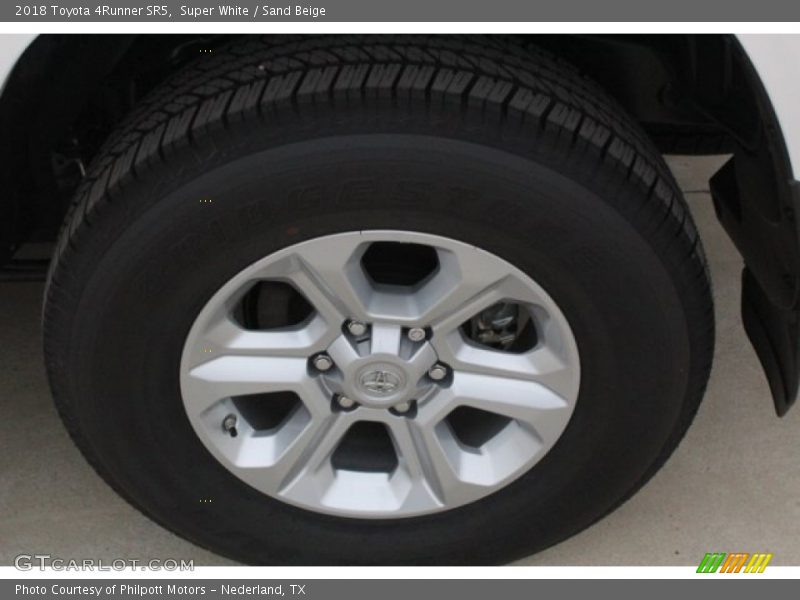 Super White / Sand Beige 2018 Toyota 4Runner SR5