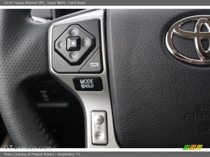 Super White / Sand Beige 2018 Toyota 4Runner SR5