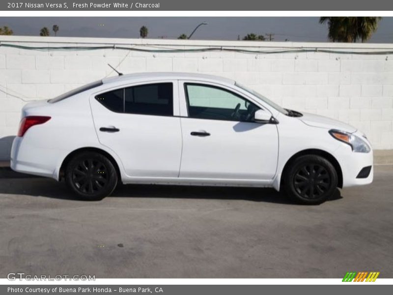 Fresh Powder White / Charcoal 2017 Nissan Versa S