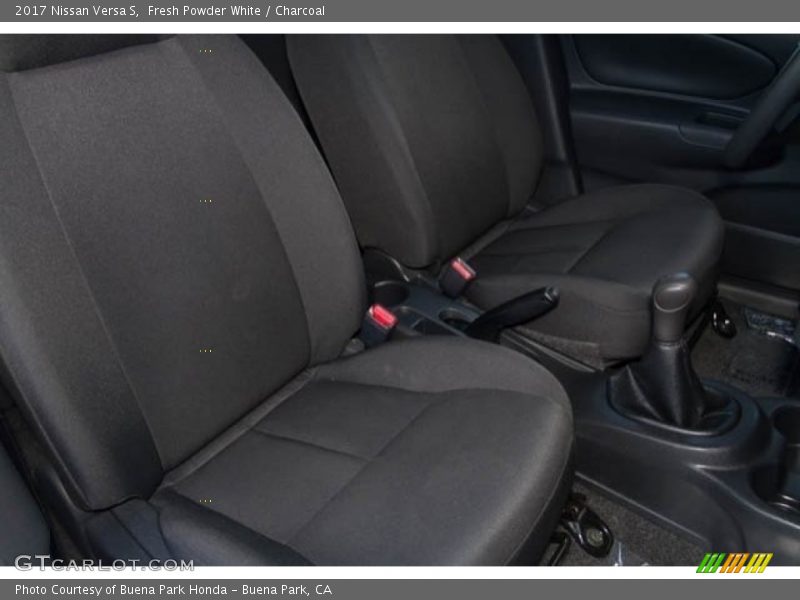 Fresh Powder White / Charcoal 2017 Nissan Versa S