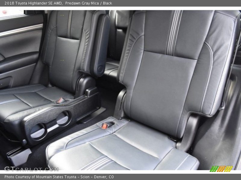 Predawn Gray Mica / Black 2018 Toyota Highlander SE AWD