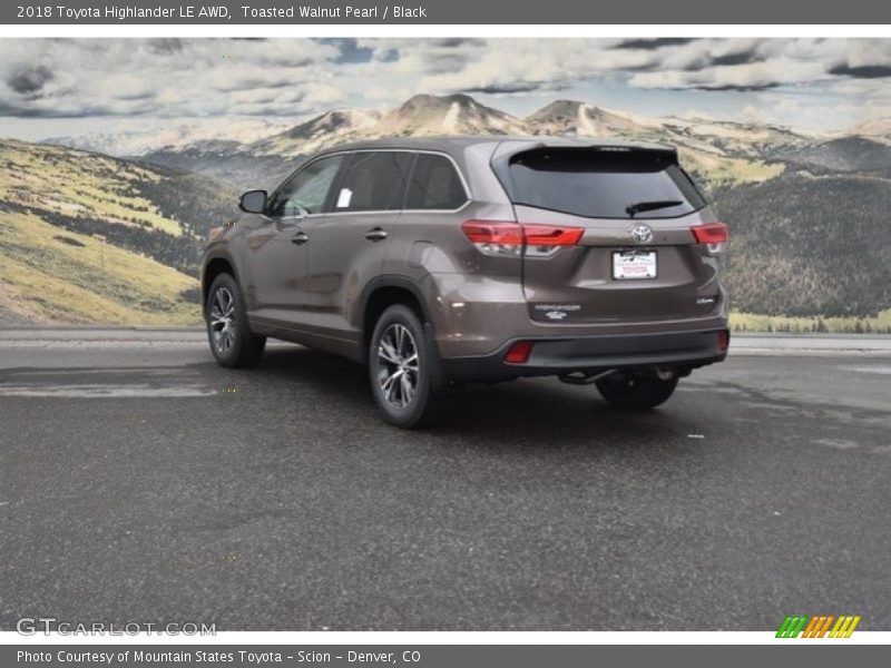 Toasted Walnut Pearl / Black 2018 Toyota Highlander LE AWD