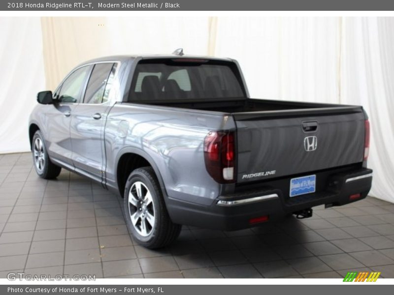 Modern Steel Metallic / Black 2018 Honda Ridgeline RTL-T