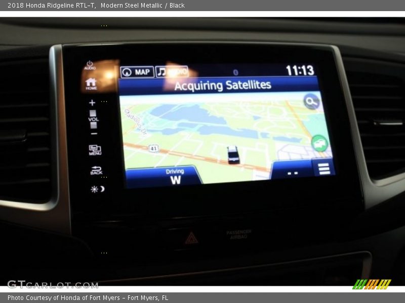 Modern Steel Metallic / Black 2018 Honda Ridgeline RTL-T