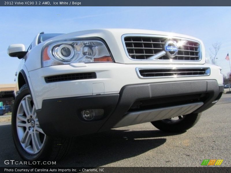 Ice White / Beige 2012 Volvo XC90 3.2 AWD