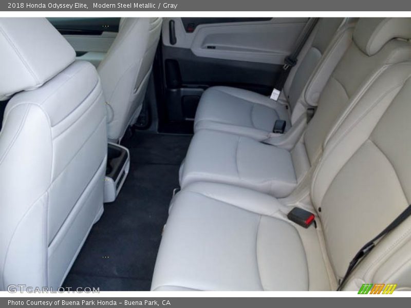 Modern Steel Metallic / Gray 2018 Honda Odyssey Elite