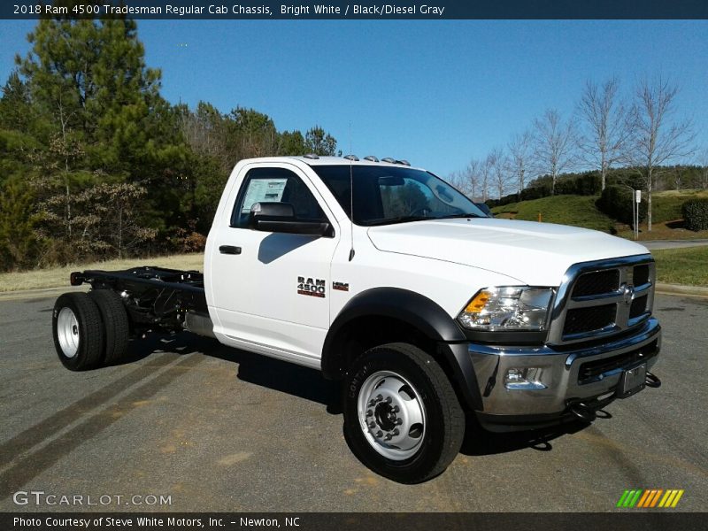 Bright White / Black/Diesel Gray 2018 Ram 4500 Tradesman Regular Cab Chassis