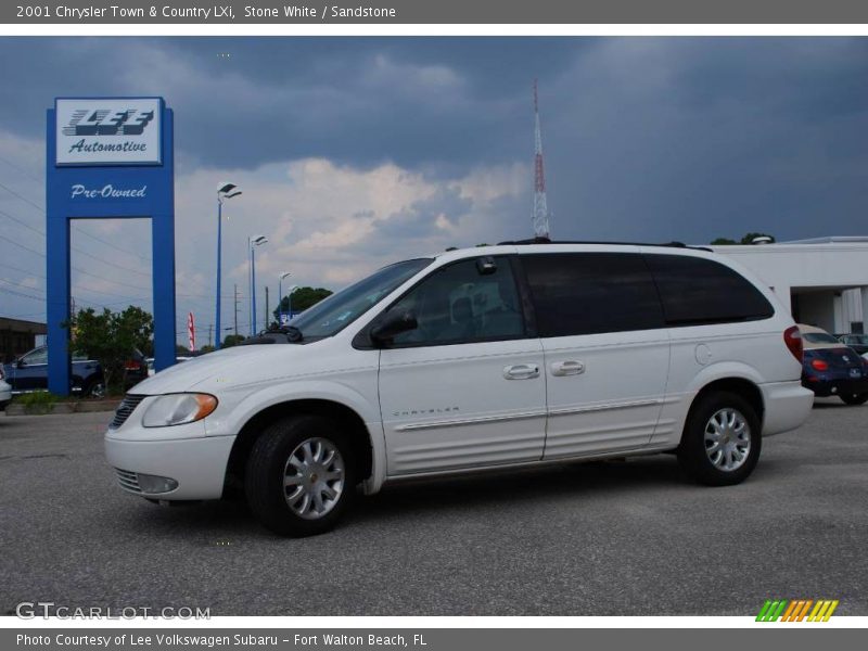 Stone White / Sandstone 2001 Chrysler Town & Country LXi