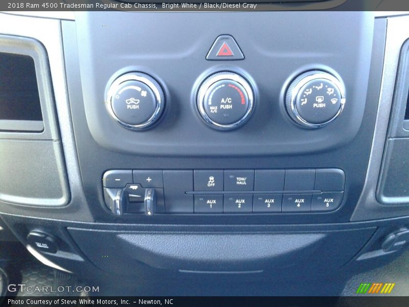 Bright White / Black/Diesel Gray 2018 Ram 4500 Tradesman Regular Cab Chassis