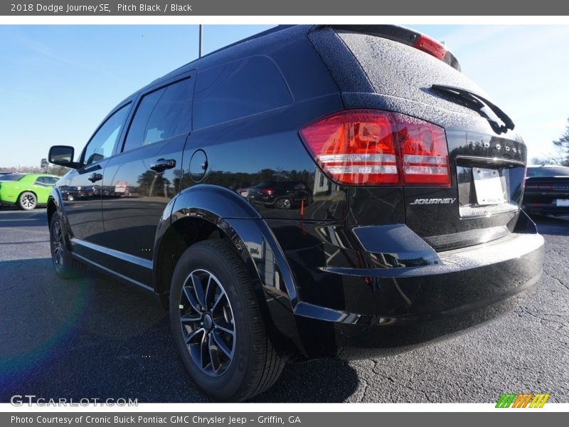 Pitch Black / Black 2018 Dodge Journey SE