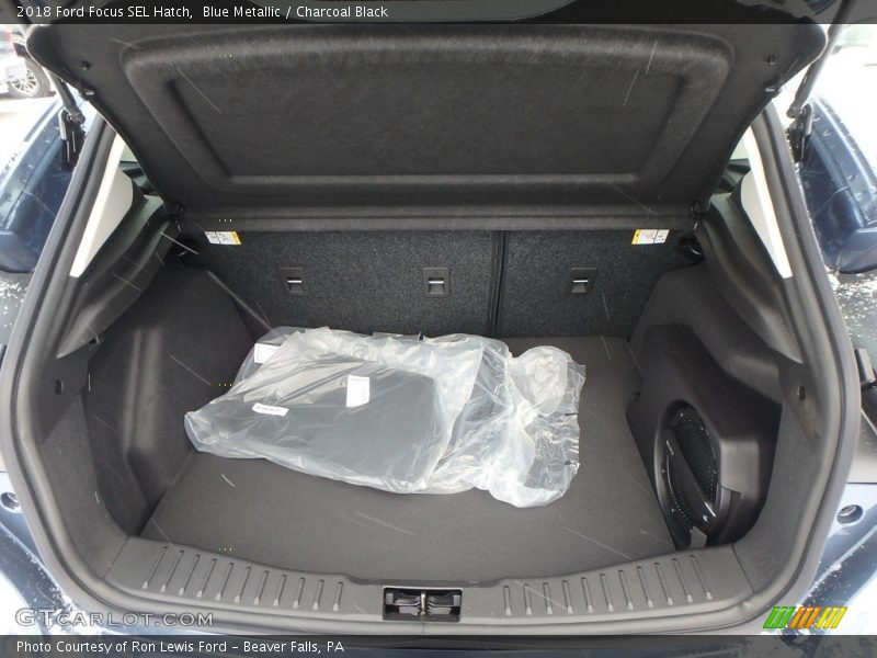 Blue Metallic / Charcoal Black 2018 Ford Focus SEL Hatch