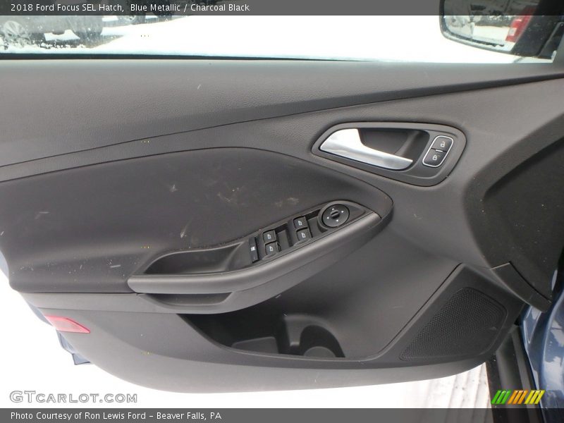 Blue Metallic / Charcoal Black 2018 Ford Focus SEL Hatch