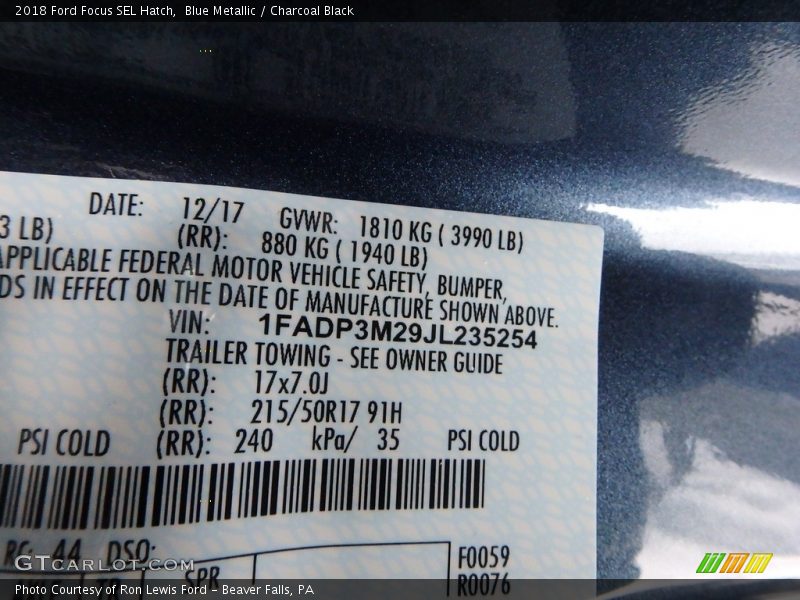 Blue Metallic / Charcoal Black 2018 Ford Focus SEL Hatch