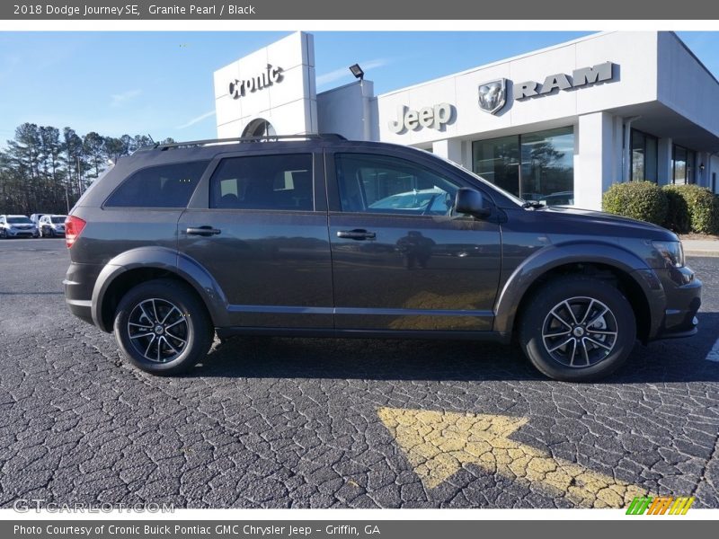 Granite Pearl / Black 2018 Dodge Journey SE