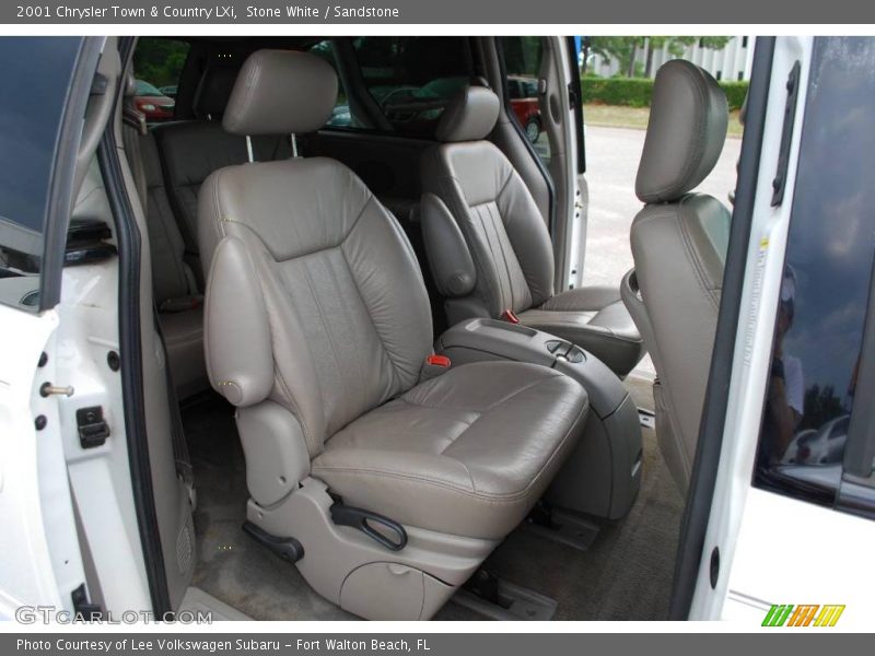 Stone White / Sandstone 2001 Chrysler Town & Country LXi