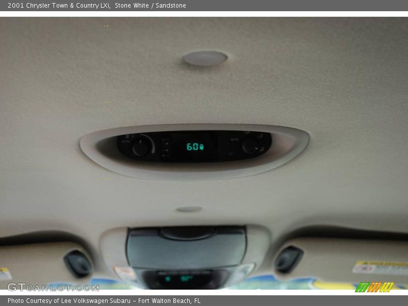 Stone White / Sandstone 2001 Chrysler Town & Country LXi