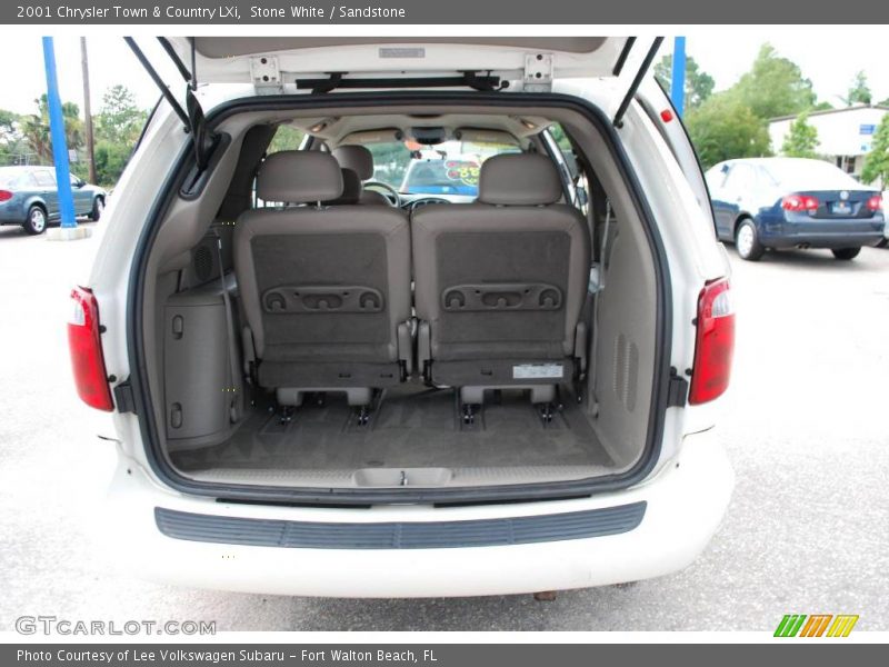 Stone White / Sandstone 2001 Chrysler Town & Country LXi