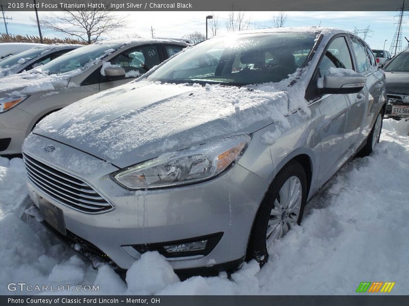 Ingot Silver / Charcoal Black 2018 Ford Focus Titanium Hatch