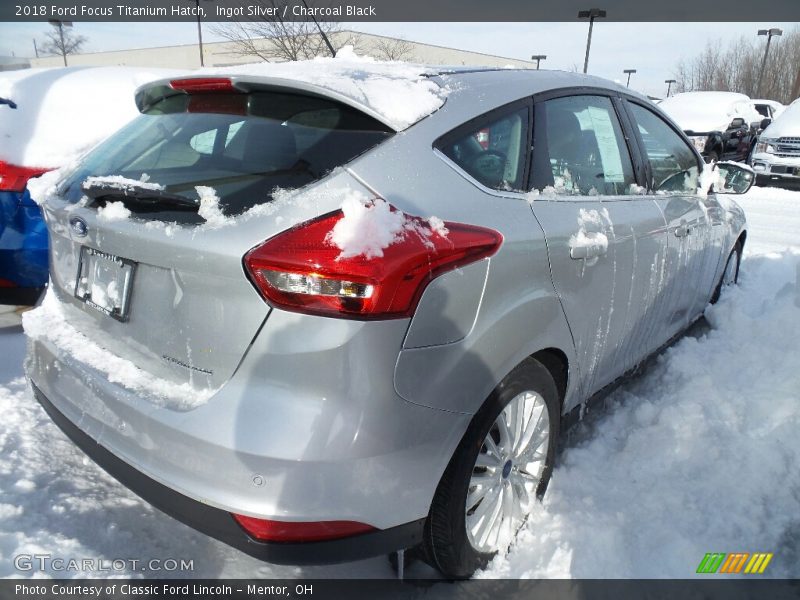 Ingot Silver / Charcoal Black 2018 Ford Focus Titanium Hatch