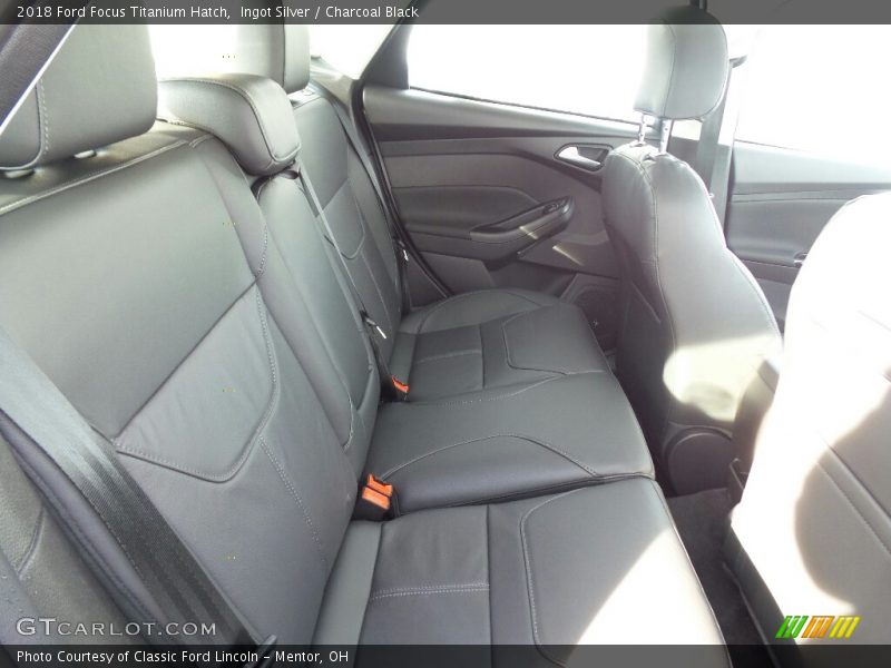 Ingot Silver / Charcoal Black 2018 Ford Focus Titanium Hatch