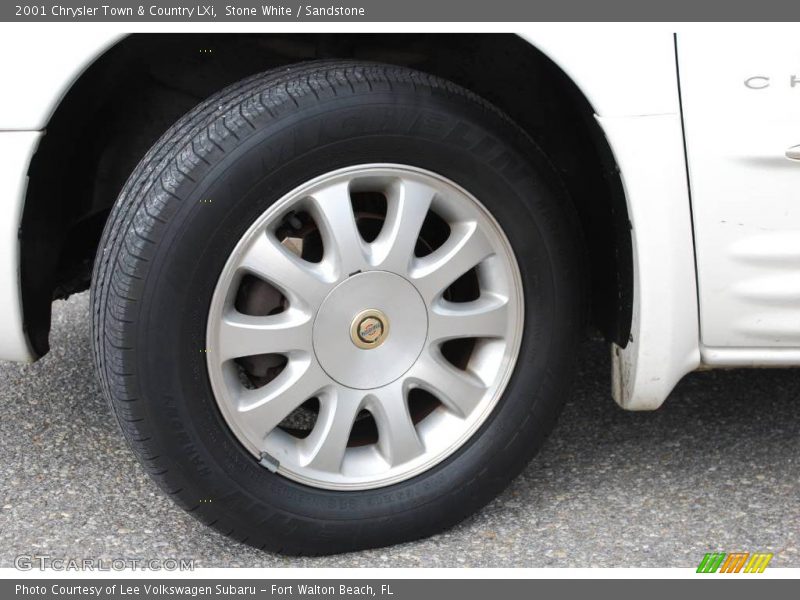 Stone White / Sandstone 2001 Chrysler Town & Country LXi