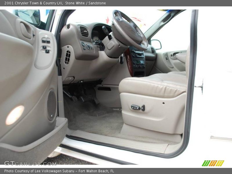 Stone White / Sandstone 2001 Chrysler Town & Country LXi