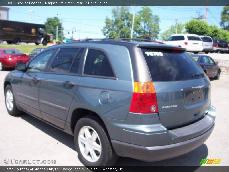 Magnesium Green Pearl / Light Taupe 2006 Chrysler Pacifica