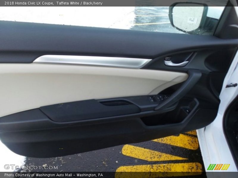 Door Panel of 2018 Civic LX Coupe