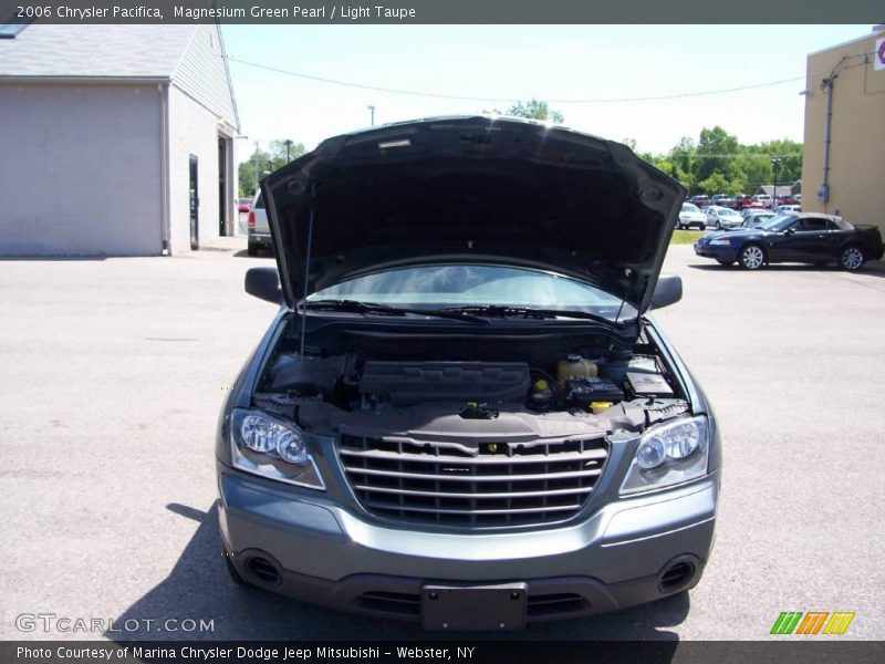 Magnesium Green Pearl / Light Taupe 2006 Chrysler Pacifica