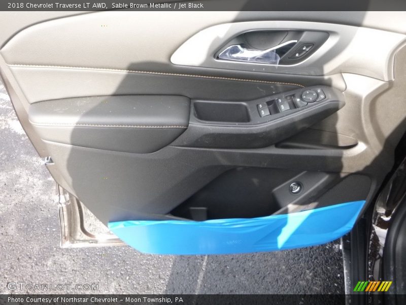 Sable Brown Metallic / Jet Black 2018 Chevrolet Traverse LT AWD