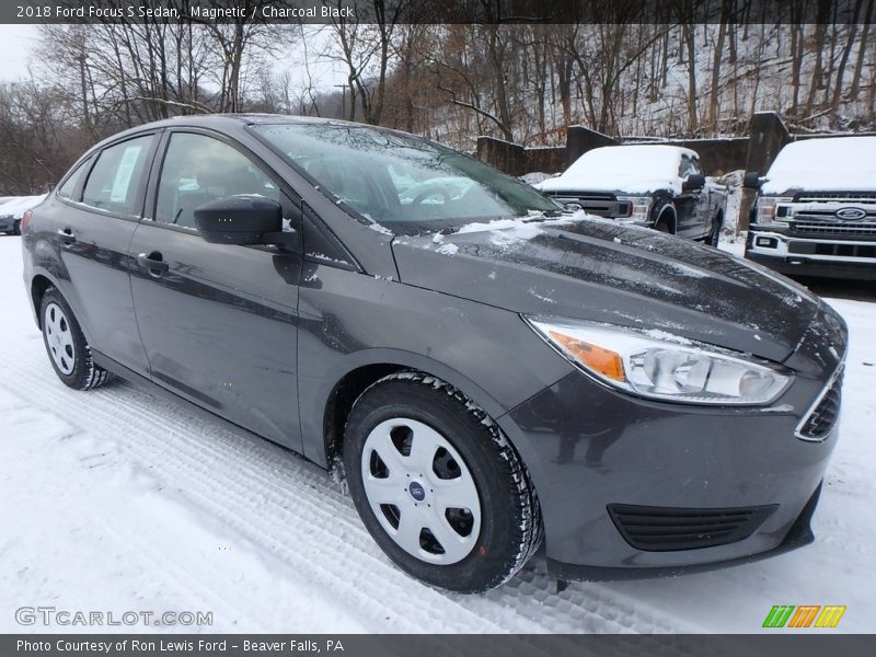 Front 3/4 View of 2018 Focus S Sedan
