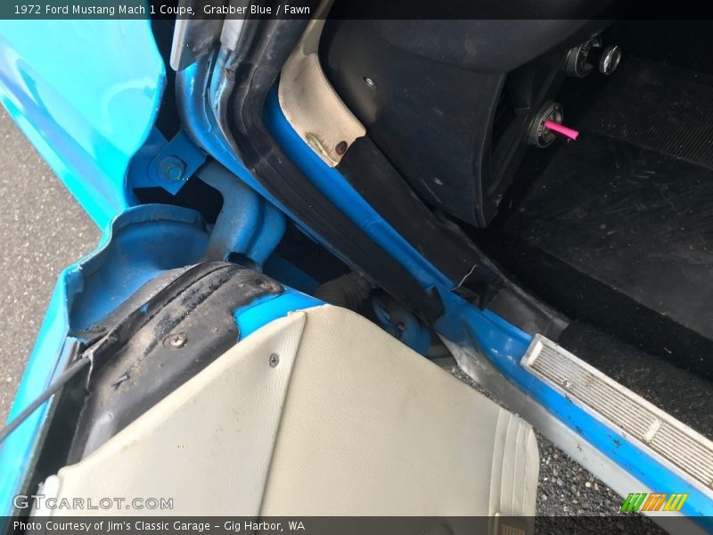 Grabber Blue / Fawn 1972 Ford Mustang Mach 1 Coupe