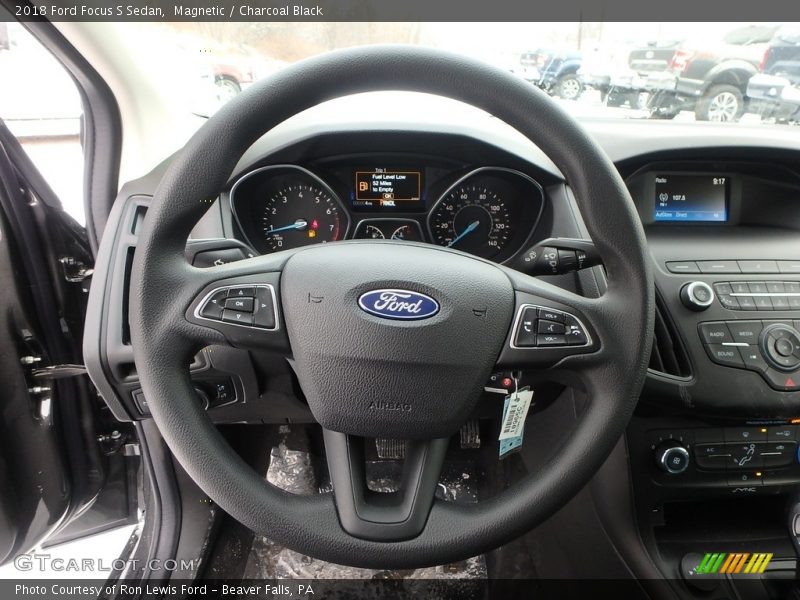 Magnetic / Charcoal Black 2018 Ford Focus S Sedan