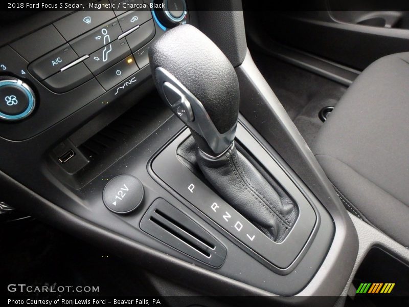 Magnetic / Charcoal Black 2018 Ford Focus S Sedan