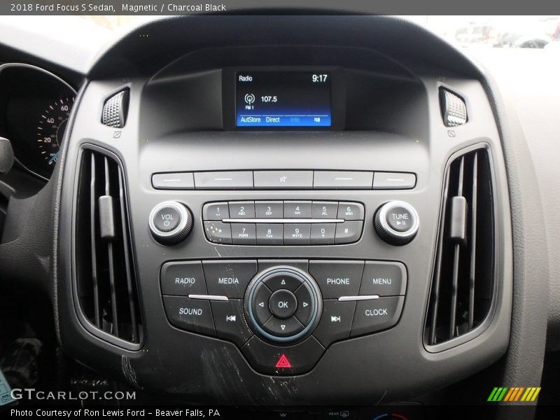 Magnetic / Charcoal Black 2018 Ford Focus S Sedan