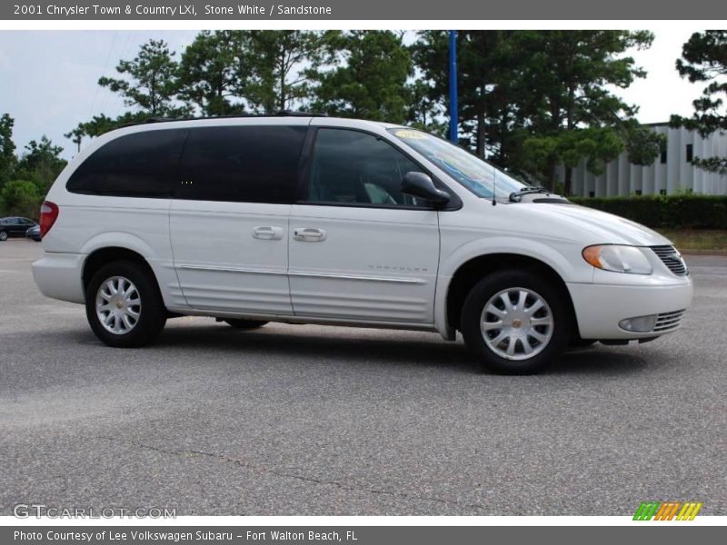 Stone White / Sandstone 2001 Chrysler Town & Country LXi