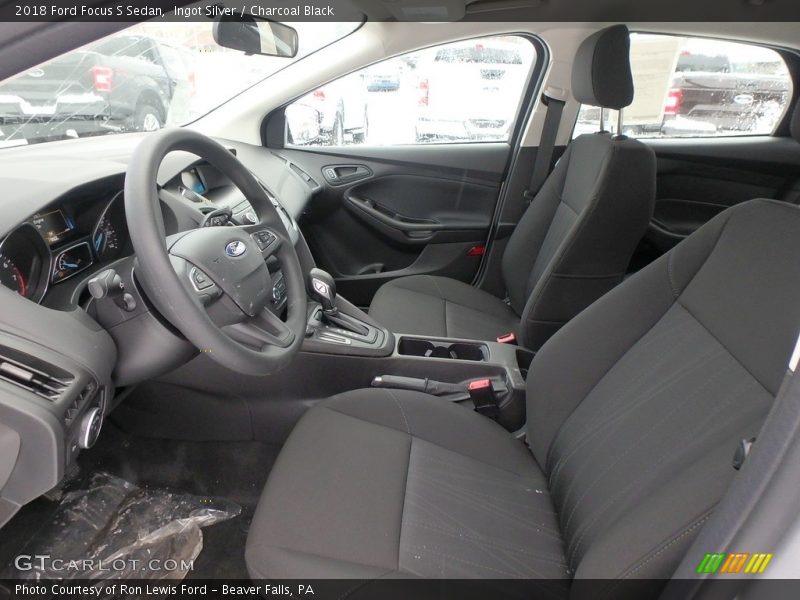 Ingot Silver / Charcoal Black 2018 Ford Focus S Sedan