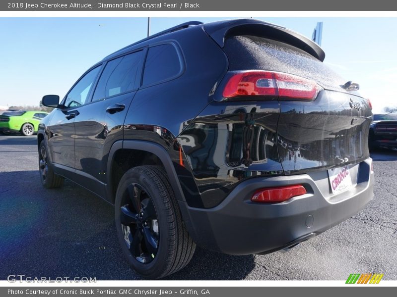 Diamond Black Crystal Pearl / Black 2018 Jeep Cherokee Altitude