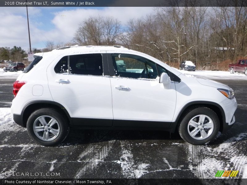 Summit White / Jet Black 2018 Chevrolet Trax LT