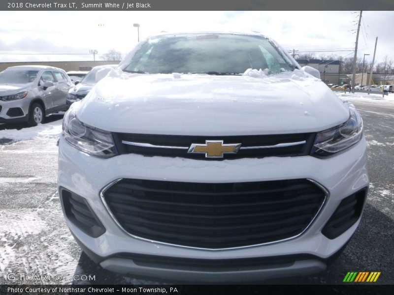 Summit White / Jet Black 2018 Chevrolet Trax LT
