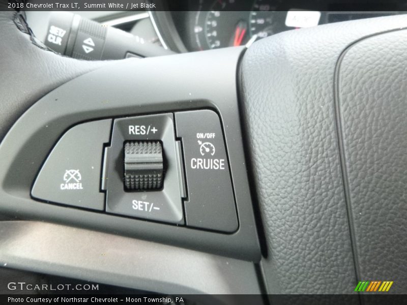 Summit White / Jet Black 2018 Chevrolet Trax LT