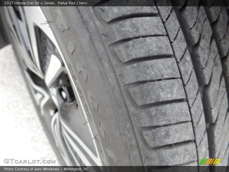 Rallye Red / Ivory 2017 Honda Civic EX-L Sedan