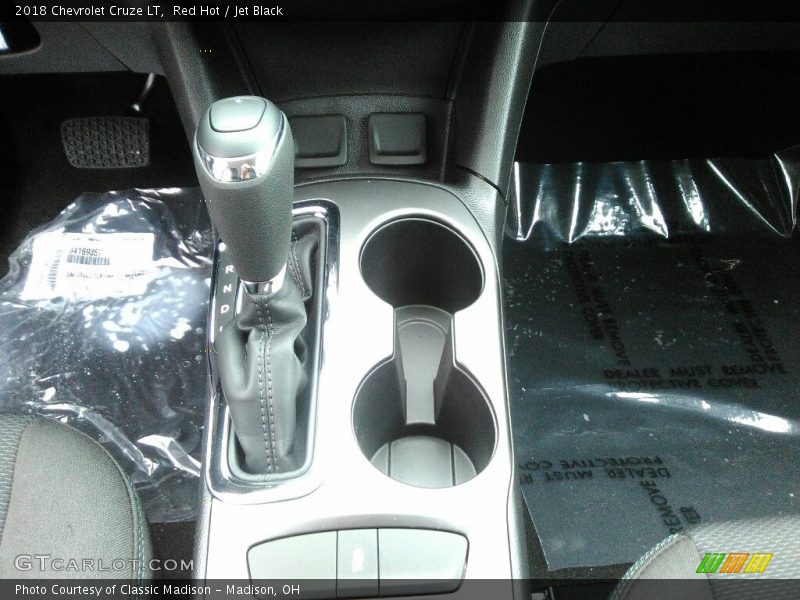 Red Hot / Jet Black 2018 Chevrolet Cruze LT
