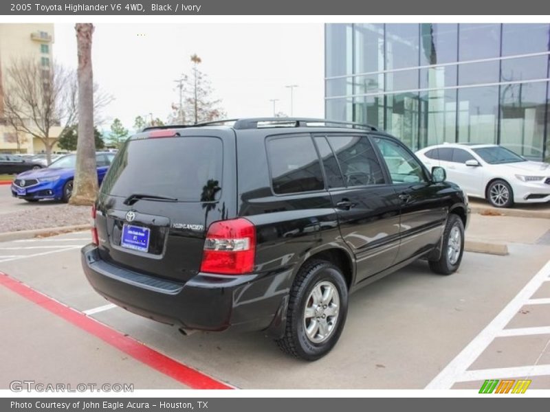 Black / Ivory 2005 Toyota Highlander V6 4WD
