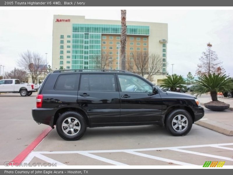 Black / Ivory 2005 Toyota Highlander V6 4WD
